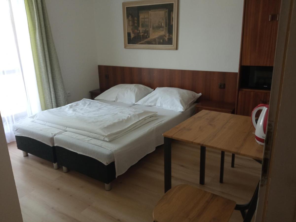 Apartmany Sedmikraska Tehovec Eksteriør billede